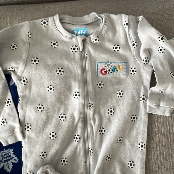 18m footed sports pajamas - bundle of 2 soccer ball and hockey - Picture 2 of 6